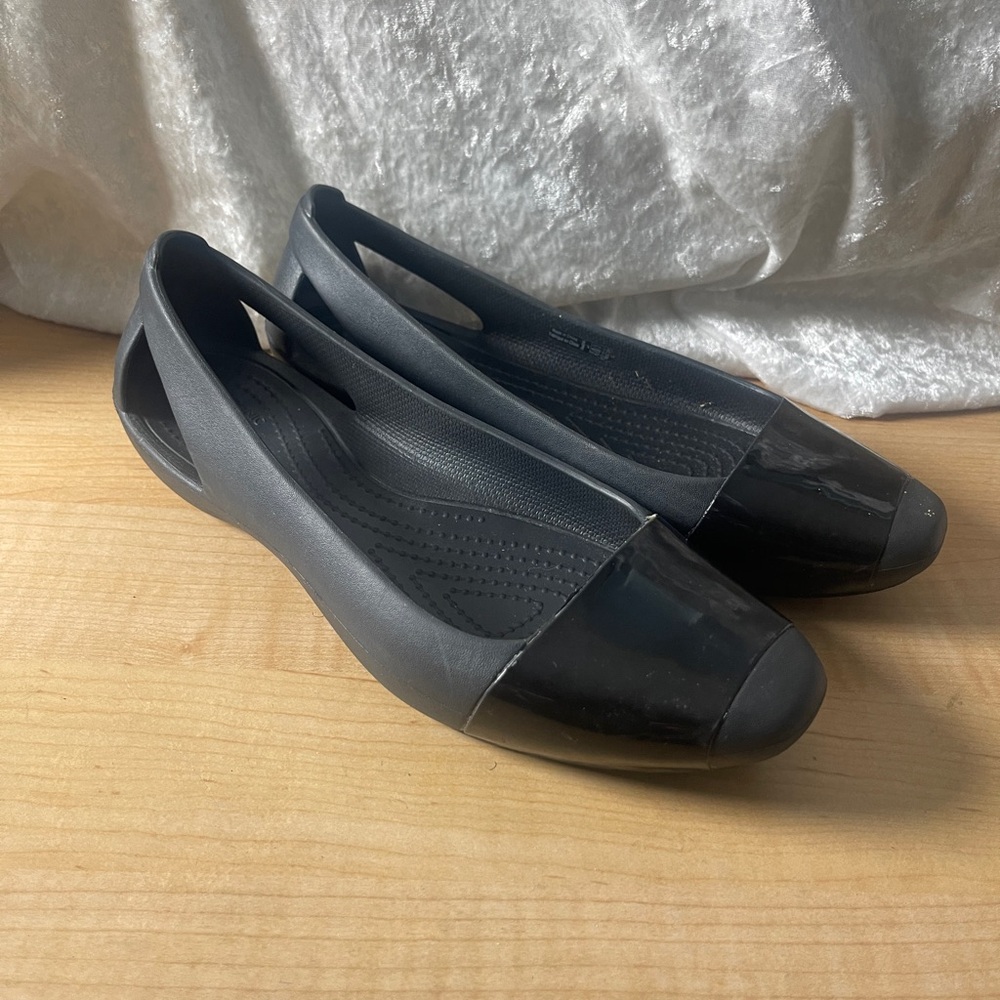 Women’s crocs